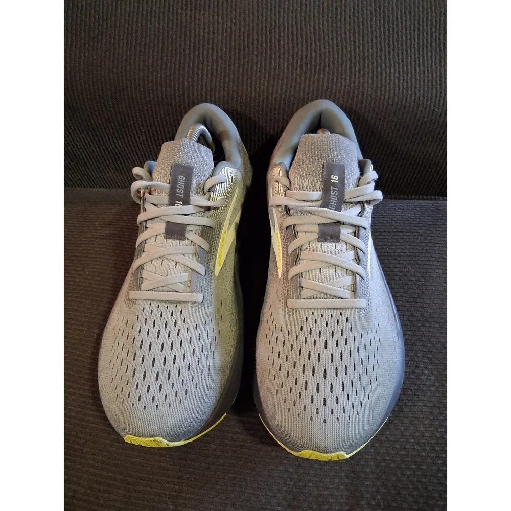 Brooks Ghost 16 Mens Grey Yellow Running Shoes Extra Wide 4E 9.5 1104184E040